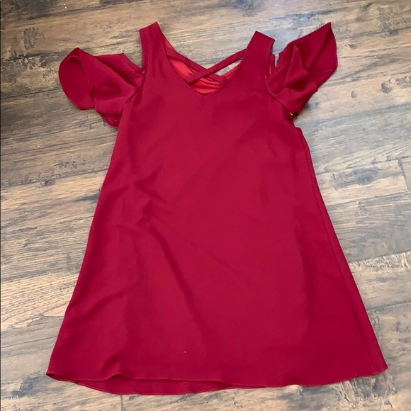 Red knee length dress - Picture 2 of 4